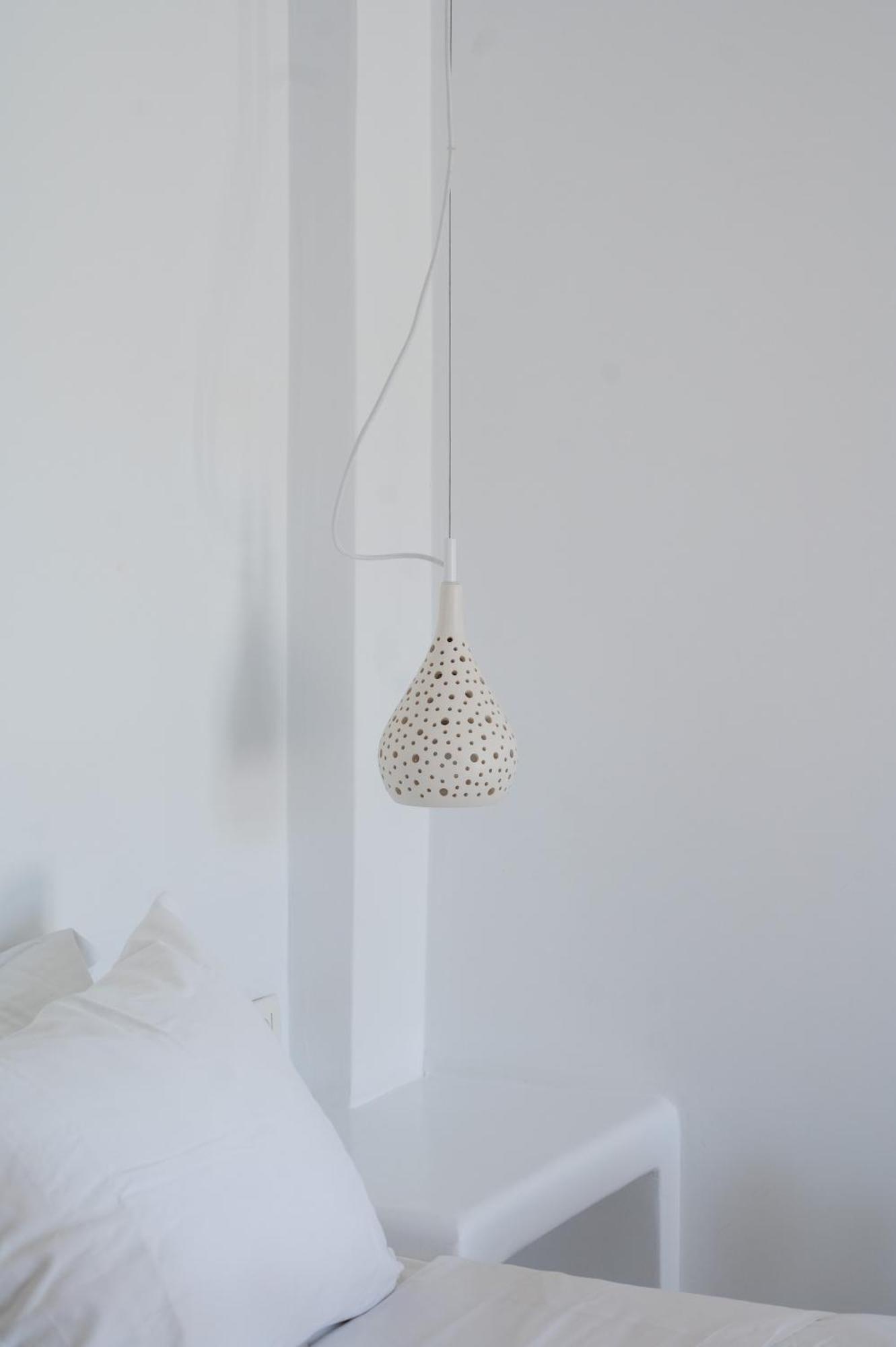 Amphitrite Suites Santorini Vothon Exterior photo