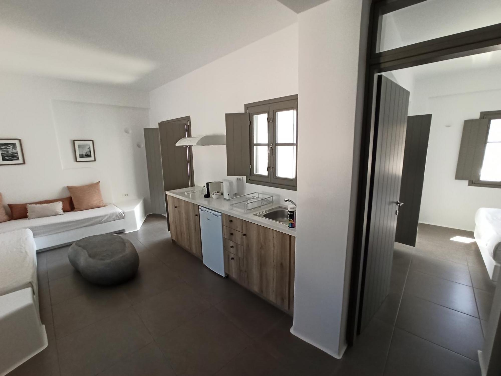 Amphitrite Suites Santorini Vothon Exterior photo